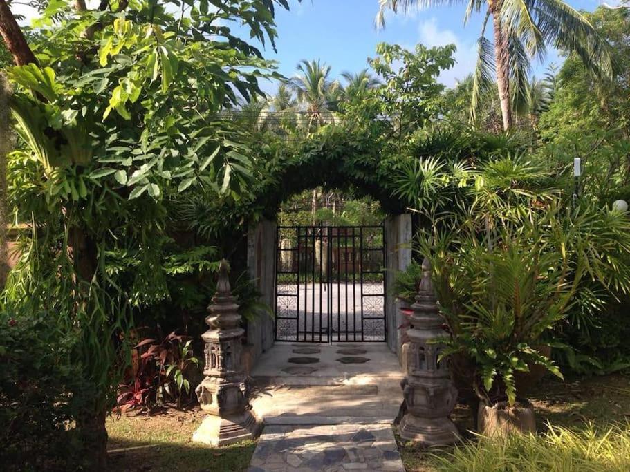 2 Bedroom Beachfront Villa Bang Po Koh Samui Exterior photo