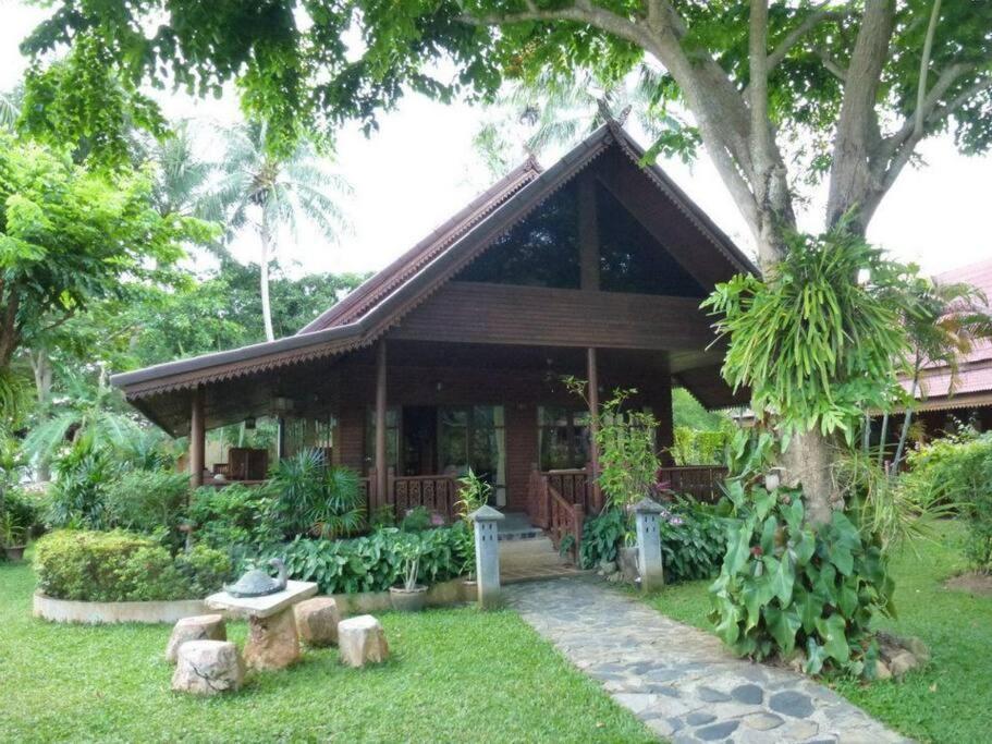 2 Bedroom Beachfront Villa Bang Po Koh Samui Exterior photo